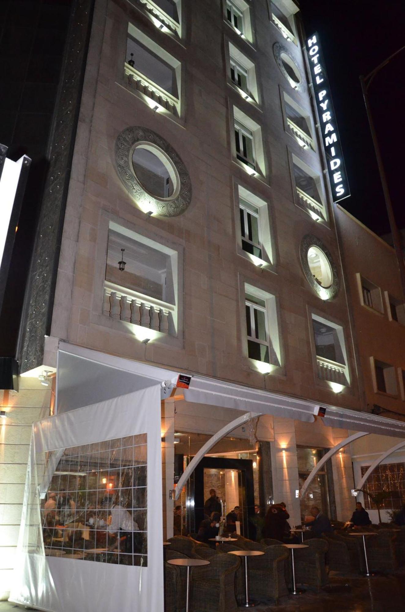 Hotel-Cafe-Restaurant Pyramides, Taza Exterior foto